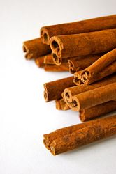 Pure Indian Cinnamon Pack: Unwrap the Richness of Aromatic Spice Straight from India Pure Indian Cinnamon Pack