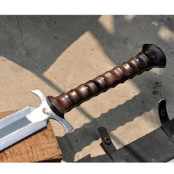 30 inch d2 steel handmade hunting sword with leather sheath