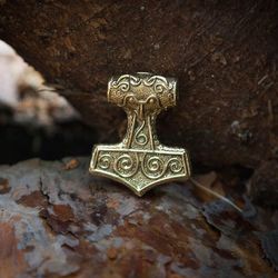 Mjolnir Thors Hammer pendant. Gotland viking hammer replica