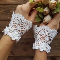 Crochet Cuffs Pattern, Cuff bracelet PDF Instant Download, Wedding Gloves, White Cuff, Lace Crochet Gloves