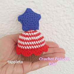 4th of July cupcake crochet pattern, Patriotic cupcake with blue star, Crochet Fourth July decorations, American flag