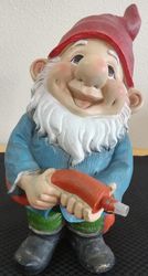 Hose It Off Harry, Gnome Spitter Piped Statue