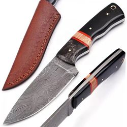 Handmade Damascus Steel Hunting Knife Skinner knife With leather sheath Full tang Camping Outdoor Knives