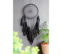 Elegant Handmade Black Dreamcatcher: Bohemian Chic Wall Decor with Natural Feathers for Bedroom and Living Room