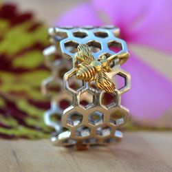 Bee Ring, Silver Band Ring Woman, Bee Sterling Silver Thumb Ring, Honey Bee Handmade Ring, Silver Honey Comb Ring, Gift
