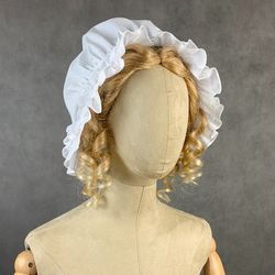 Historical cap with double ruffle