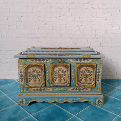 Dollhouse chest. Completely handmade.1:12 scale.