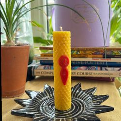 natural beeswax candle, ritual, meditation, woman power, gift