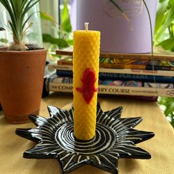 Candle made of natural beeswax, stress relief, meditation, ritual use