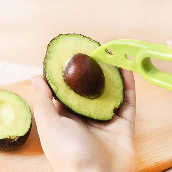 https://www.inspireuplift.com/resizer/?image=https://cdn.inspireuplift.com/uploads/images/seller_product_variant_images/3-in-1-avocado-tool-for-kitchen-2705/1625645659_avocadotool6.png&width=600&height=600&quality=90&format=auto&fit=pad