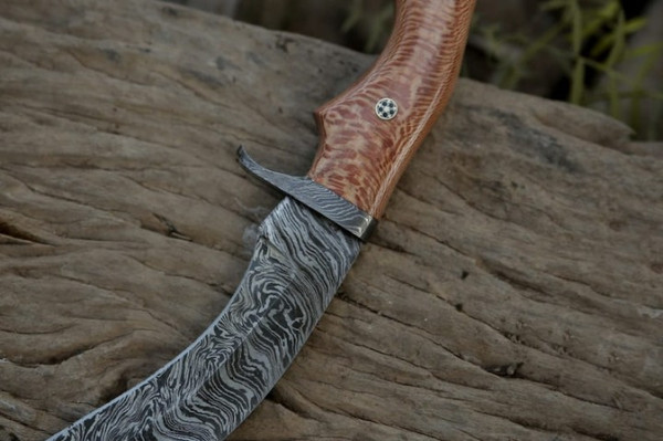 14-Inch-Damascus-Camping-Knife-Forged-for-Exploration-Kukri-Hunting-Knife-Genuine-Damascus-Craftsman (4).jpeg