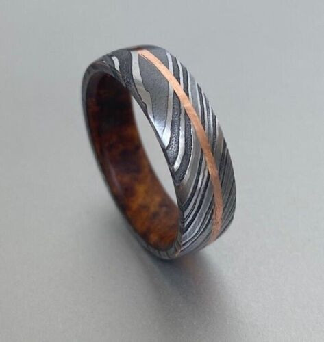 Timeless_Elegance Men's_Damascus_Ring_with_Rose_Gold_Brass_Accent_-_An_Ideal_Gift_for_Engagement (1).jpg