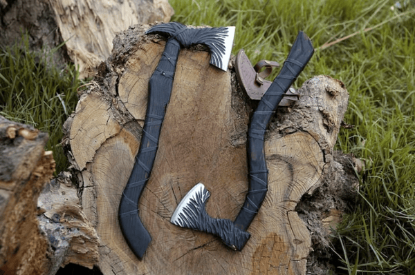 Black_Damascus_Viking_Axe_Braided_Axe_Hatchet_Throwing_Axe_Personalized_Gift_For_Him_Hand_Forged_Battle_Axe (3).jpg