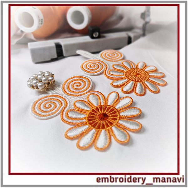 Asian_Style_FSL_Clasp_Daisy_Embroidery_Design_in_the_Hoop_Embroidery_Manavi_05.jpg