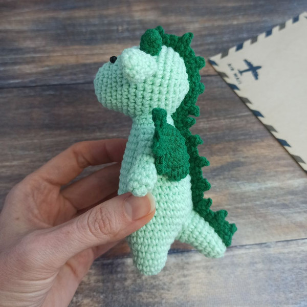 Baby green dragon 3.jpg