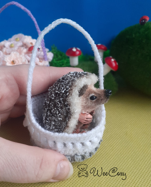 Crochet Hedgehog (3).jpg