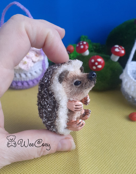 Crochet Hedgehog (6).jpg