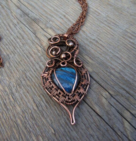 Natural wire necklace with precious stones, labradorite pend - Inspire ...