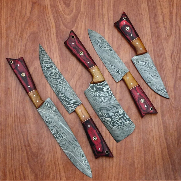 damascus steel knives set in Wisconsin.jpg