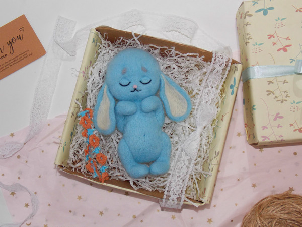 Newborn toy bunny.jpg