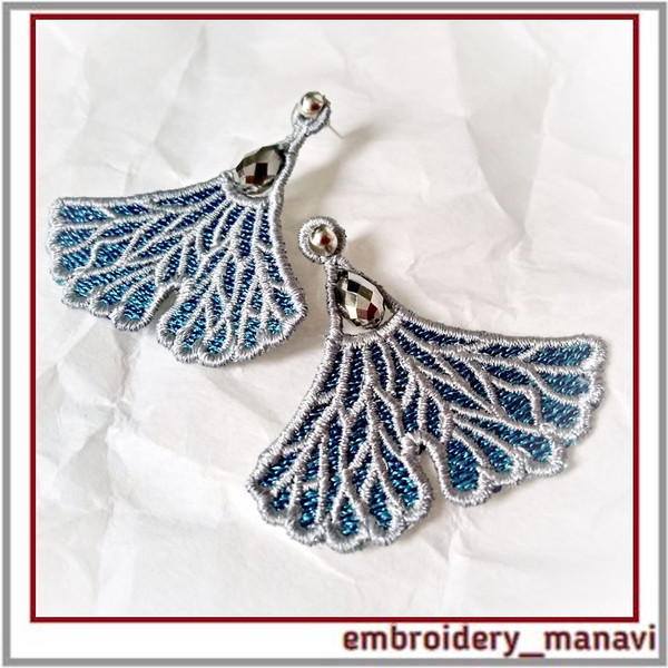 In-the-hoop-FSL-Embroidery-design-earrings-Frosty-Leaves