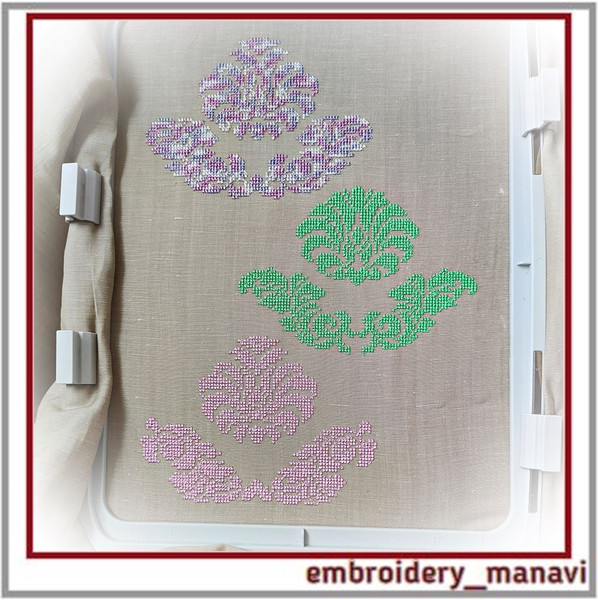 Cross-stitch-Embroidery-design-monochrome-flowers