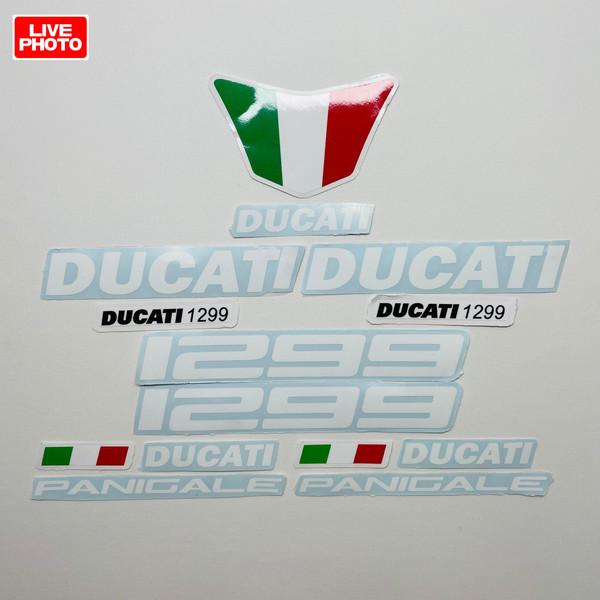 10.13.18.003-Ducati-1299-Panigale-2015 2.jpg