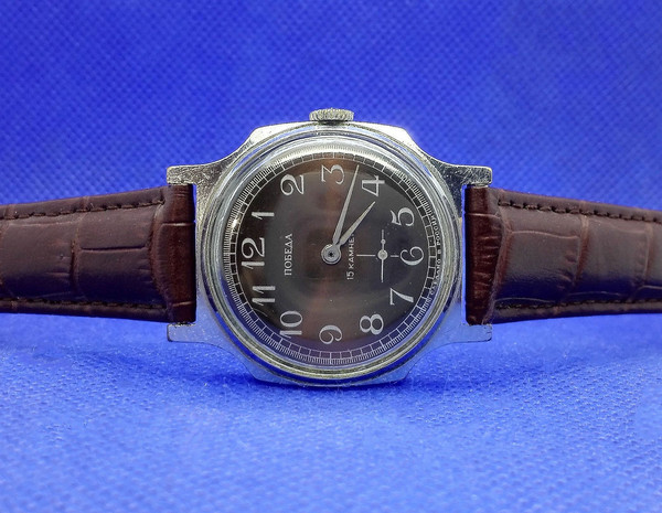 vintage-russian-wrist-watches.jpg