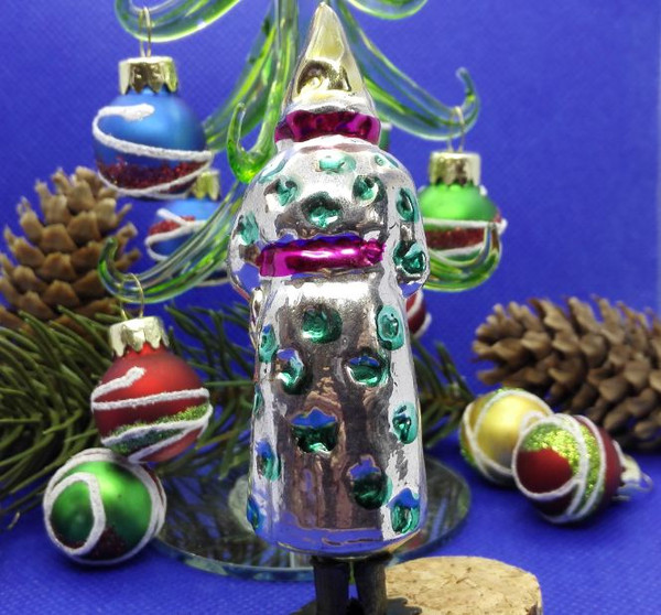 christmas-glass-toy-magician-with-cockerel.JPG