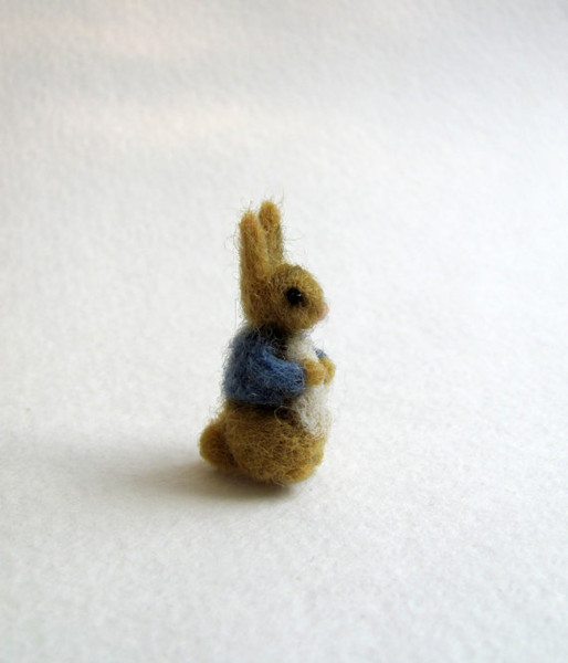 needle-felted-peter-rabbit
