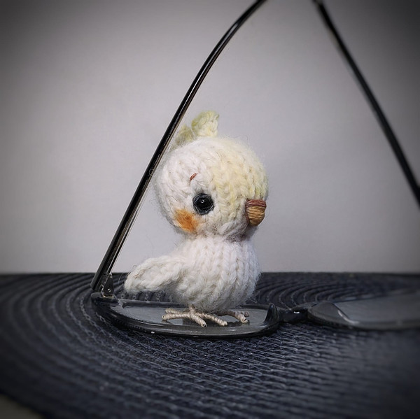 Parrot knitting pattern, plush cute toy knitting pattern, little bird amigurumi coctatoo parakeet.2.jpg