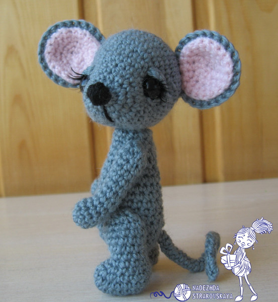 Little-Mouse Lucy-pdf-Strakovskaya-5.JPG