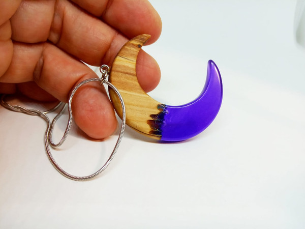 Muslim crescent necklace Resin wood moon pendant Moon phase choker.jpg