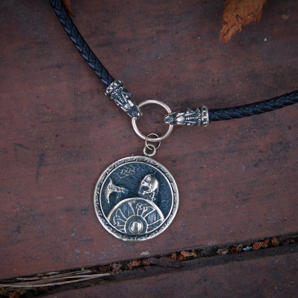 viking-necklace