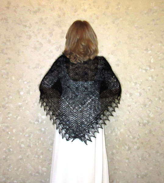 Hand knit black Russian Orenburg shawl, Woolen wrap, Goat down kerchief, Warm cover up, Handmade stole, Mourning cape 3.JPG