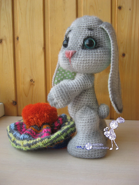 Bunny-in-beret-3.jpg