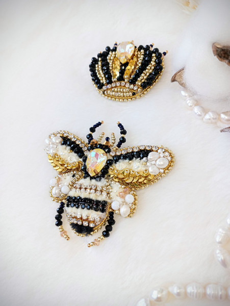 Bee jewelry.jpg