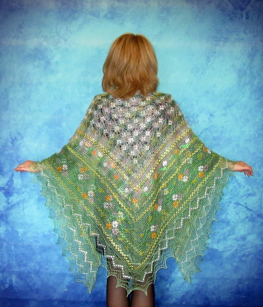 Green embroidered Orenburg Russian shawl, Hand knit cover up, Wool wrap, Handmade stole, Warm bridal cape, Lace kerchief 3.JPG