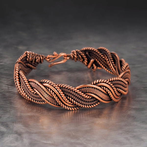 copperbraceletwirewrappedbangleuniquewirewrapartjewelry (2).jpeg