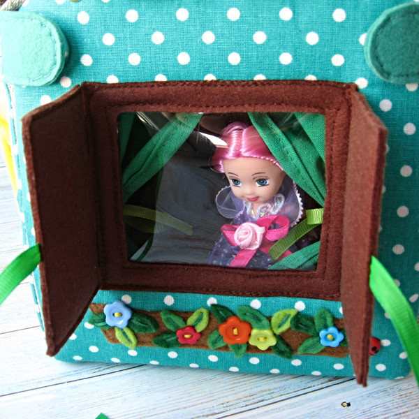 doll-house-bag-with-window