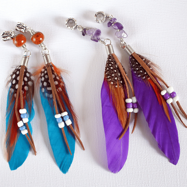 loc-beads-with-feathers.JPG