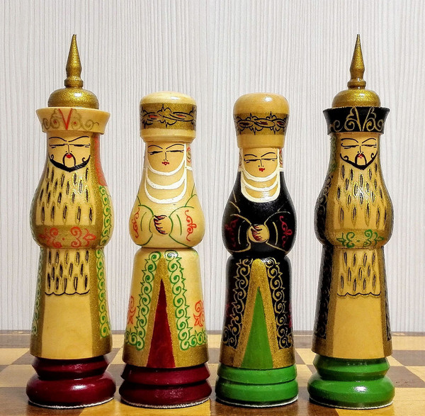 chess set handmade.jpg