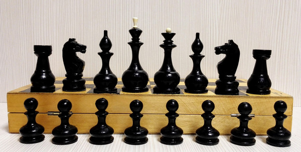 Soviet Travel chess.jpg