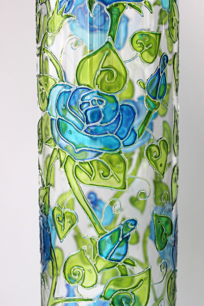blue-roses-vase-01.jpg