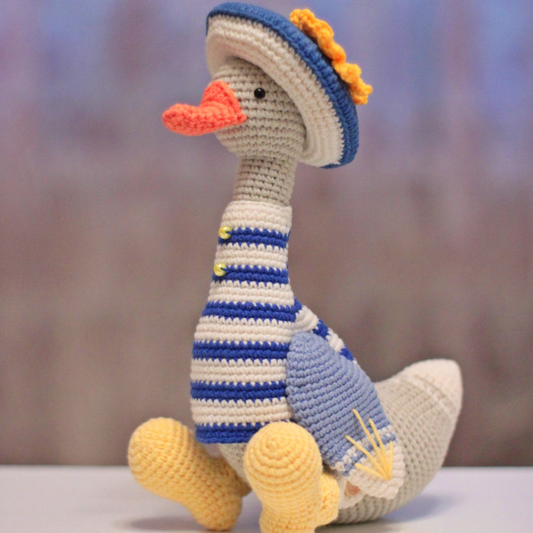 Crochet goose