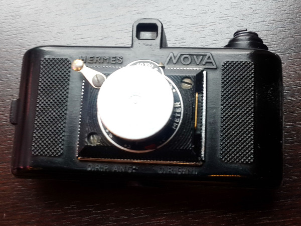 4 WWII Hermes NOVA German trophy spyware camera.jpg