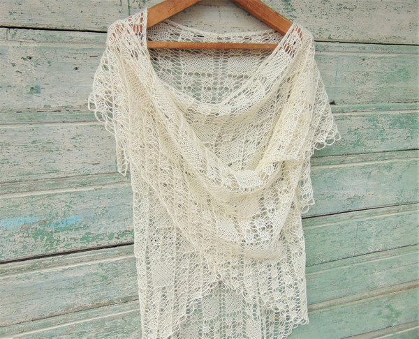 Ivory knit bridal shawl (24).JPG