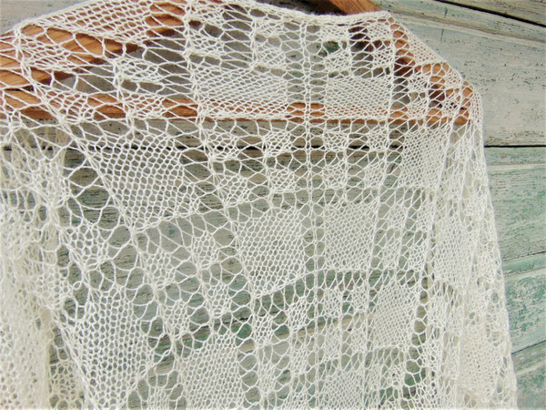 Ivory knit bridal shawl (7).JPG