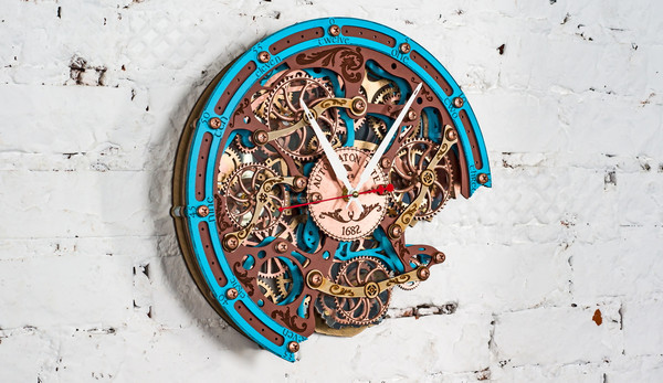 automaton-bite-brown-cyan-moving-gears-wooden-wall-clock-handcrafted-vintage-steampunk-gothic-woodandroot-personalized-gift-2.jpg