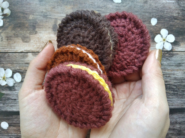 chocolate-cookie-and-candy-crochet-pattern.jpeg